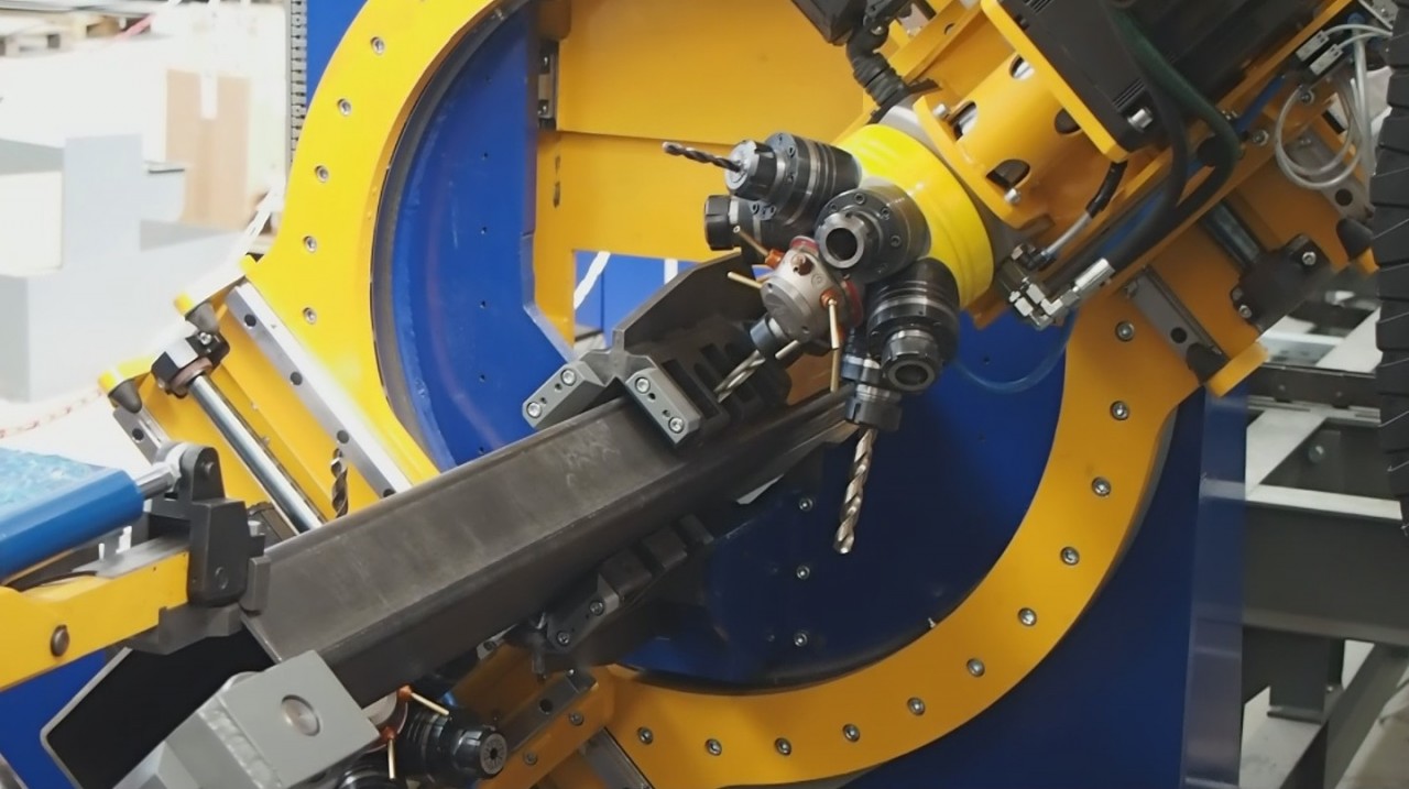Versatility in structural jobs - 3D cutting solutions for steel constructions